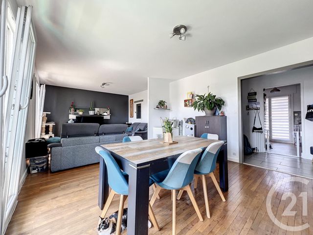 Appartement F5 à vendre - 5 pièces - 93.24 m2 - MONTBELIARD - 25 - FRANCHE-COMTE - Century 21 Agence De La Gare