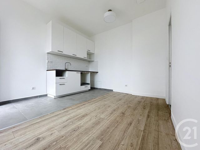 Appartement F2 à louer - 2 pièces - 28.0 m2 - MONTBELIARD - 25 - FRANCHE-COMTE - Century 21 Agence De La Gare